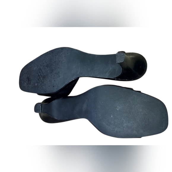 Black and White Parade Slide Kitten Heels - Picture 2 of 7